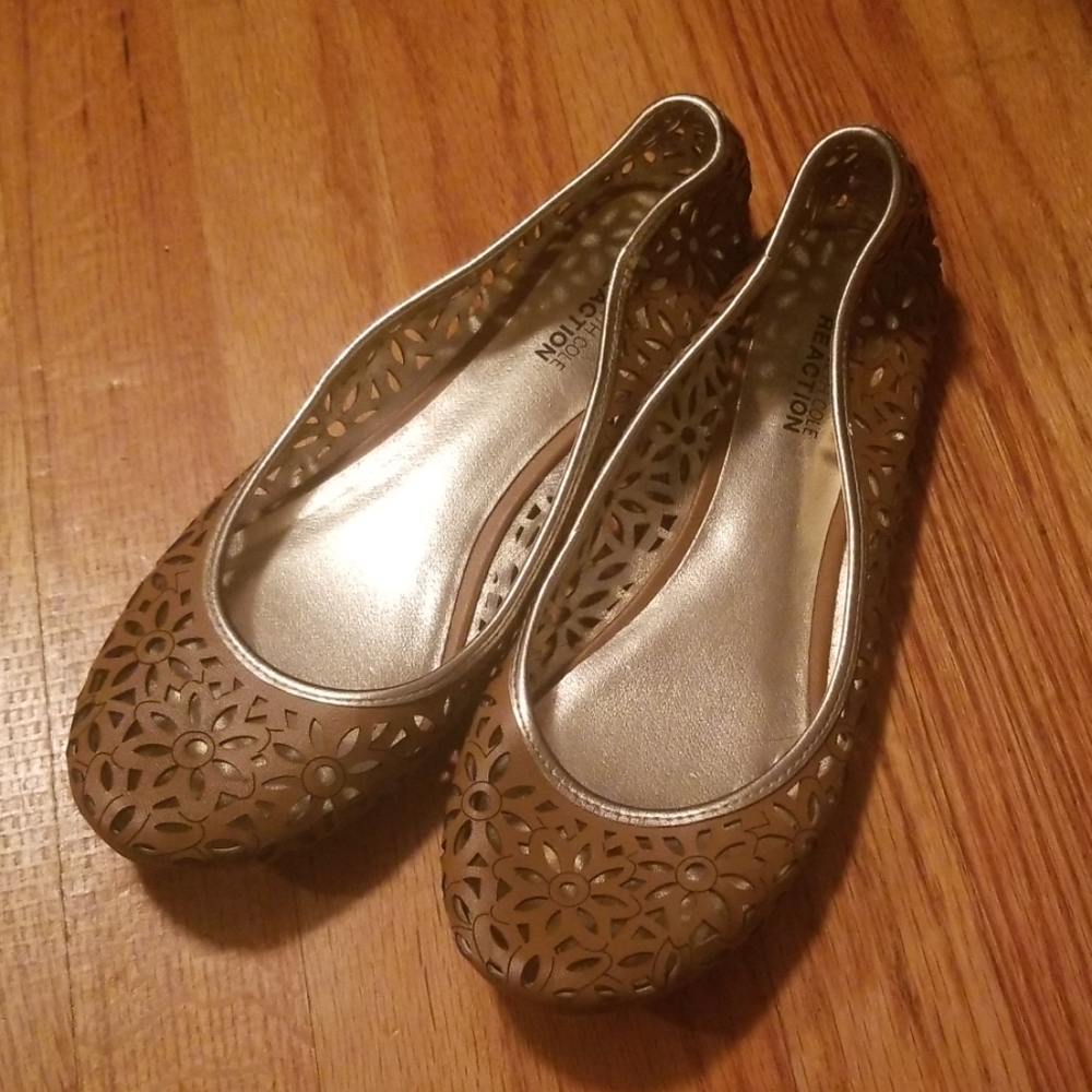 Kenneth Cole REACTION flats